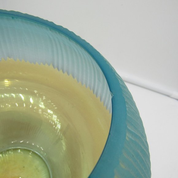 ART DECO STYLE GLASS VASE.  7 1/2" TALL 25" AROUND. MARKED JL. - Picture 4 of 4